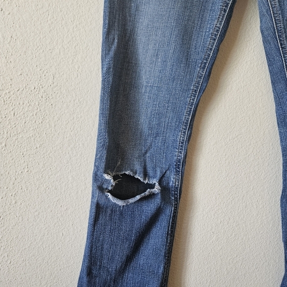 Hollister Bootcut Distressed Jeans 26x33 - Picture 4 of 9
